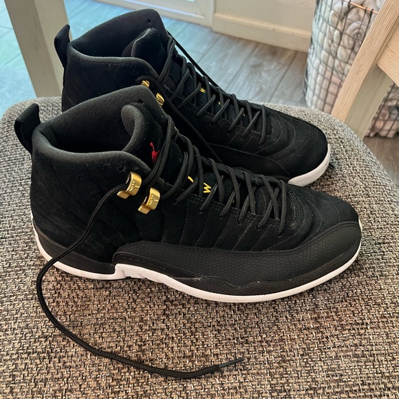 Men’s Jordan Retro 12s Reverse Taxis Size 9 - Picture 3 of 8